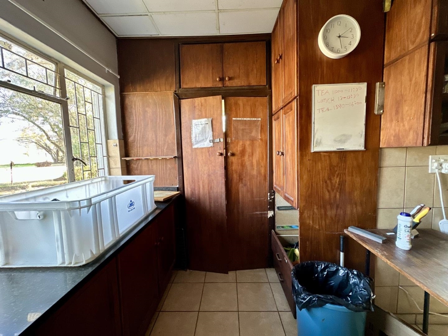 9 Bedroom Property for Sale in Bloemspruit Free State